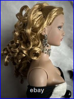 Tonner TYLER Wentworth 2005 IMPERIALE SYDNEY CHASE 16 DRESSED Doll LE 500