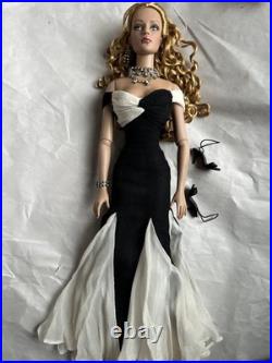 Tonner TYLER Wentworth 2005 IMPERIALE SYDNEY CHASE 16 DRESSED Doll LE 500