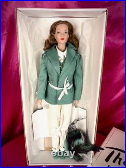 Tonner Theatre de la Mode Ensemble Sport Doll LE 3000 Green Suit Tyler 16 NIB