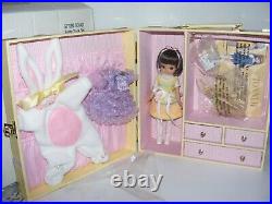 Tonner Tiny Betsy McCall EASTER Trunk Set 2004 in shipper