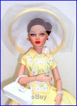 Tonner Tiny Kitty 10 Fashion Doll Dinner Dance in Summer Outfit withStand & Box