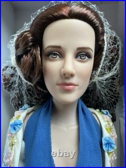 Tonner Twilight Movie BELLA SWAN TURN ME 15 Prom Outfit Amazon Exclusive Doll