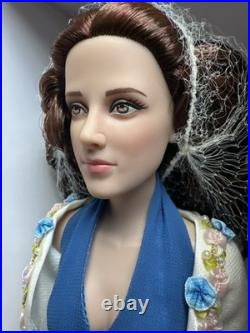 Tonner Twilight Movie BELLA SWAN TURN ME 15 Prom Outfit Amazon Exclusive Doll