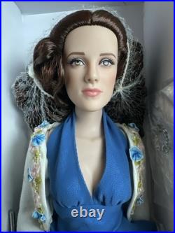 Tonner Twilight Movie BELLA SWAN TURN ME 15 Prom Outfit Amazon Exclusive Doll