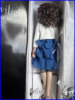 Tonner Twilight Movie BELLA SWAN TURN ME 15 Prom Outfit Amazon Exclusive Doll