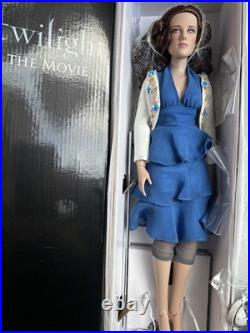 Tonner Twilight Movie BELLA SWAN TURN ME 15 Prom Outfit Amazon Exclusive Doll