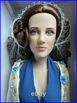 Tonner Twilight Movie BELLA SWAN TURN ME 15 Prom Outfit Amazon Exclusive Doll