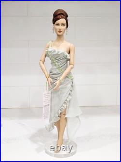 Tonner Tyler 16 METRODOLLS 2007 PARISIAN PREMIERE SHAUNA 16 FASHION DOLL NRFB Tonner Tyler 16 METRODOLLS 2007 PARISIAN PREMIERE SHAUNA 16 FASHION DOLL NRFB