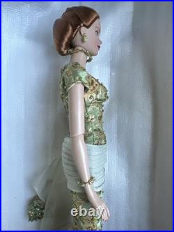 Tonner Tyler 2004 BRENDA STARR LUNCH AT THE PLAZA 16 DRESSED DOLL RARE LE 1500