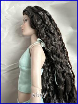 Tonner Tyler ANTOINETTE 2010 CAMI BASIC BRUNETTE 16 FASHION DOLL + Outfit LE Tonner Tyler ANTOINETTE 2010 CAMI BASIC BRUNETTE 16 FASHION DOLL + Outfit LE