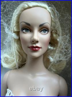 Tonner Tyler Con 2004 Divinely Daphne Creme de la Creme 16 LE Fashion Doll NRFB Tonner Tyler Con 2004 Divinely Daphne Creme de la Creme 16 LE Fashion Doll NRFB