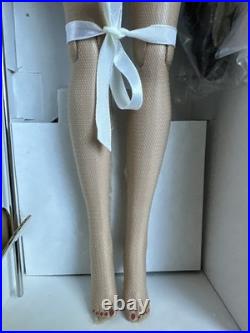 Tonner Tyler Con 2004 Divinely Daphne Creme de la Creme 16 LE Fashion Doll NRFB Tonner Tyler Con 2004 Divinely Daphne Creme de la Creme 16 LE Fashion Doll NRFB