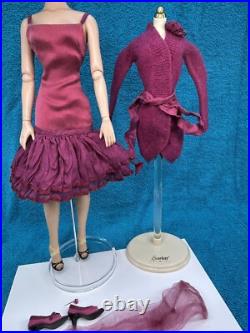 Tonner Tyler Doll Aubergine Coat Dress Panyhose Shoes Earrings Scarf Crisp Clean Tonner Tyler Doll Aubergine Coat Dress Panyhose Shoes Earrings Scarf Crisp Clean