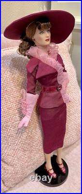 Tonner Tyler HOLLYWOOD LEGENDS MAD ABOUT THE HAT JOAN CRAWFORD 16 DOLL withBox