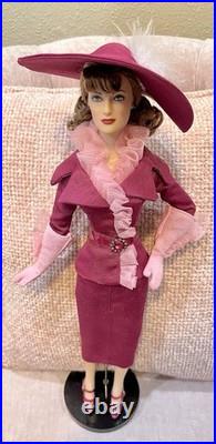 Tonner Tyler HOLLYWOOD LEGENDS MAD ABOUT THE HAT JOAN CRAWFORD 16 DOLL withBox
