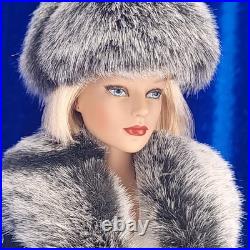 Tonner Tyler Sophisticate Sydney 2004 Collectors United LE350 16 Doll TW9042