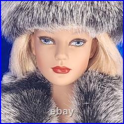 Tonner Tyler Sophisticate Sydney 2004 Collectors United LE350 16 Doll TW9042