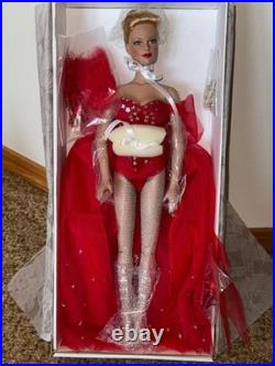Tonner Tyler Sydney Showstopper Brenda Starr Stunningly Beautiful! Nrfb Tonner Tyler Sydney Showstopper Brenda Starr Stunningly Beautiful! Nrfb