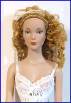 Tonner Tyler Wentworth 1/4 Ready to Wear Spring Tyler Blonde 16 Doll SIGNED