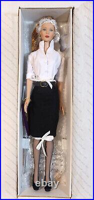 Tonner Tyler Wentworth 1/4 Signature Style Redhead 16 Doll 99801 SIGNED