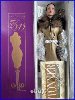 Tonner Tyler Wentworth 2001 COLLECTION ENSEMBLE D'OR 16 Doll NEW NRFB LE 100