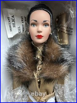 Tonner Tyler Wentworth 2001 COLLECTION ENSEMBLE D'OR 16 Doll NEW NRFB LE 100