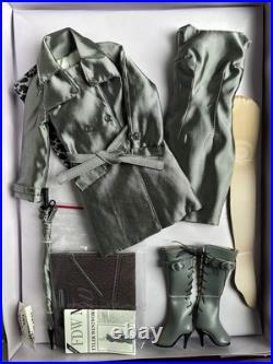 Tonner Tyler Wentworth 2001 METRO CHIC 16 Fashion Doll Clothes Outfit NEW NRFB
