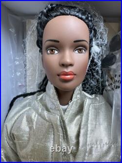 Tonner Tyler Wentworth 2002 COLLECTION URBAN SPORT ESME 16 Fashion Doll NIB NEW Tonner Tyler Wentworth 2002 COLLECTION URBAN SPORT ESME 16 Fashion Doll NIB NEW