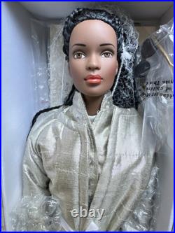 Tonner Tyler Wentworth 2002 COLLECTION URBAN SPORT ESME 16 Fashion Doll NIB NEW Tonner Tyler Wentworth 2002 COLLECTION URBAN SPORT ESME 16 Fashion Doll NIB NEW