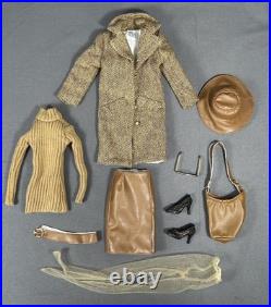 Tonner Tyler Wentworth 2002 City Tweed 16 Fashion Doll Complete Outfit