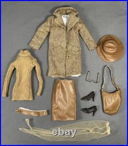 Tonner Tyler Wentworth 2002 City Tweed 16 Fashion Doll Complete Outfit