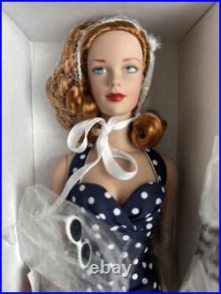 Tonner Tyler Wentworth 2003 Collection BATHING BEAUTY BRENDA STARR 16 Doll NRFB Tonner Tyler Wentworth 2003 Collection BATHING BEAUTY BRENDA STARR 16 Doll NRFB