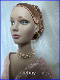 Tonner Tyler Wentworth 2003 Collection JANE SHIMMERING ROSE 16 Dressed Doll LE