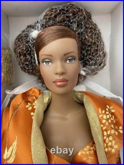 Tonner Tyler Wentworth 2004 Collection AMBER GLOW ESME 16 Dressed Fashion Doll