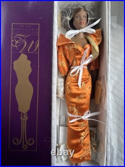 Tonner Tyler Wentworth 2004 Collection AMBER GLOW ESME 16 Dressed Fashion Doll Tonner Tyler Wentworth 2004 Collection AMBER GLOW ESME 16 Dressed Fashion Doll