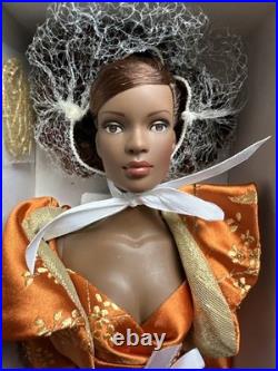 Tonner Tyler Wentworth 2004 Collection AMBER GLOW ESME 16 Dressed Fashion Doll Tonner Tyler Wentworth 2004 Collection AMBER GLOW ESME 16 Dressed Fashion Doll