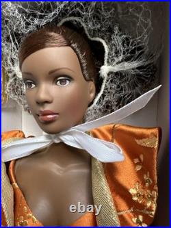 Tonner Tyler Wentworth 2004 Collection AMBER GLOW ESME 16 Dressed Fashion Doll Tonner Tyler Wentworth 2004 Collection AMBER GLOW ESME 16 Dressed Fashion Doll