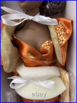 Tonner Tyler Wentworth 2004 Collection AMBER GLOW ESME 16 Dressed Fashion Doll