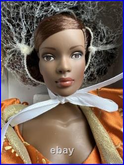 Tonner Tyler Wentworth 2004 Collection AMBER GLOW ESME 16 Dressed Fashion Doll Tonner Tyler Wentworth 2004 Collection AMBER GLOW ESME 16 Dressed Fashion Doll