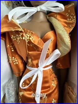 Tonner Tyler Wentworth 2004 Collection AMBER GLOW ESME 16 Dressed Fashion Doll Tonner Tyler Wentworth 2004 Collection AMBER GLOW ESME 16 Dressed Fashion Doll