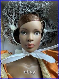Tonner Tyler Wentworth 2004 Collection AMBER GLOW ESME 16 Dressed Fashion Doll Tonner Tyler Wentworth 2004 Collection AMBER GLOW ESME 16 Dressed Fashion Doll