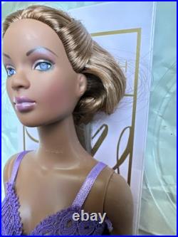 Tonner Tyler Wentworth 2004 Ready to Wear RUNWAY VIOLETTE ESME 16 Fashion Doll Tonner Tyler Wentworth 2004 Ready to Wear RUNWAY VIOLETTE ESME 16 Fashion Doll