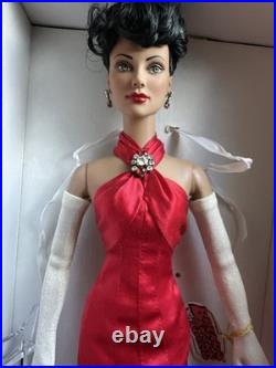 Tonner Tyler Wentworth 2005 Brenda Starr Collection MDC TA DA DAPHNE 16 DOLL LE