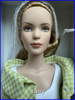 Tonner Tyler Wentworth 2006 Collection CHECK THIS OUT! 16 Dressed Fashion Doll