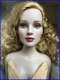 Tonner Tyler Wentworth 2006 PARISIAN ROMANTIC SUZETTE 16 DRESSED FASHION DOLL