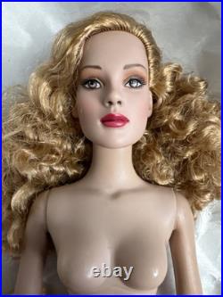 Tonner Tyler Wentworth 2006 PARISIAN ROMANTIC SUZETTE 16 DRESSED FASHION DOLL