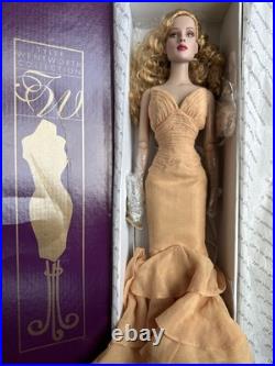 Tonner Tyler Wentworth 2006 PARISIAN ROMANTIC SUZETTE 16 DRESSED FASHION DOLL