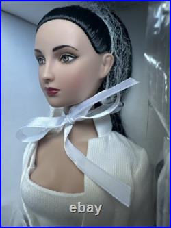 Tonner Tyler Wentworth 2007 Collection PRESS CONFERENCE EMILIE 16 DOLL NEW NIB Tonner Tyler Wentworth 2007 Collection PRESS CONFERENCE EMILIE 16 DOLL NEW NIB