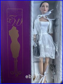 Tonner Tyler Wentworth 2007 Collection PRESS CONFERENCE EMILIE 16 DOLL NEW NIB Tonner Tyler Wentworth 2007 Collection PRESS CONFERENCE EMILIE 16 DOLL NEW NIB