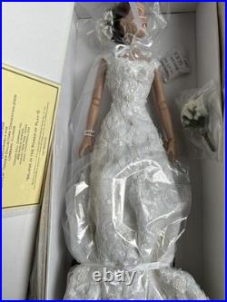 Tonner Tyler Wentworth 2009 CONVENTION I TAKE THEE MATT 16 BRIDE DOLL BW BODY